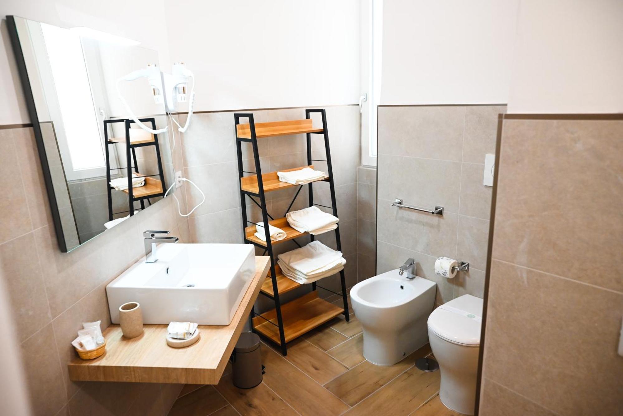 Victory Suite 31 Brindisi Luaran gambar
